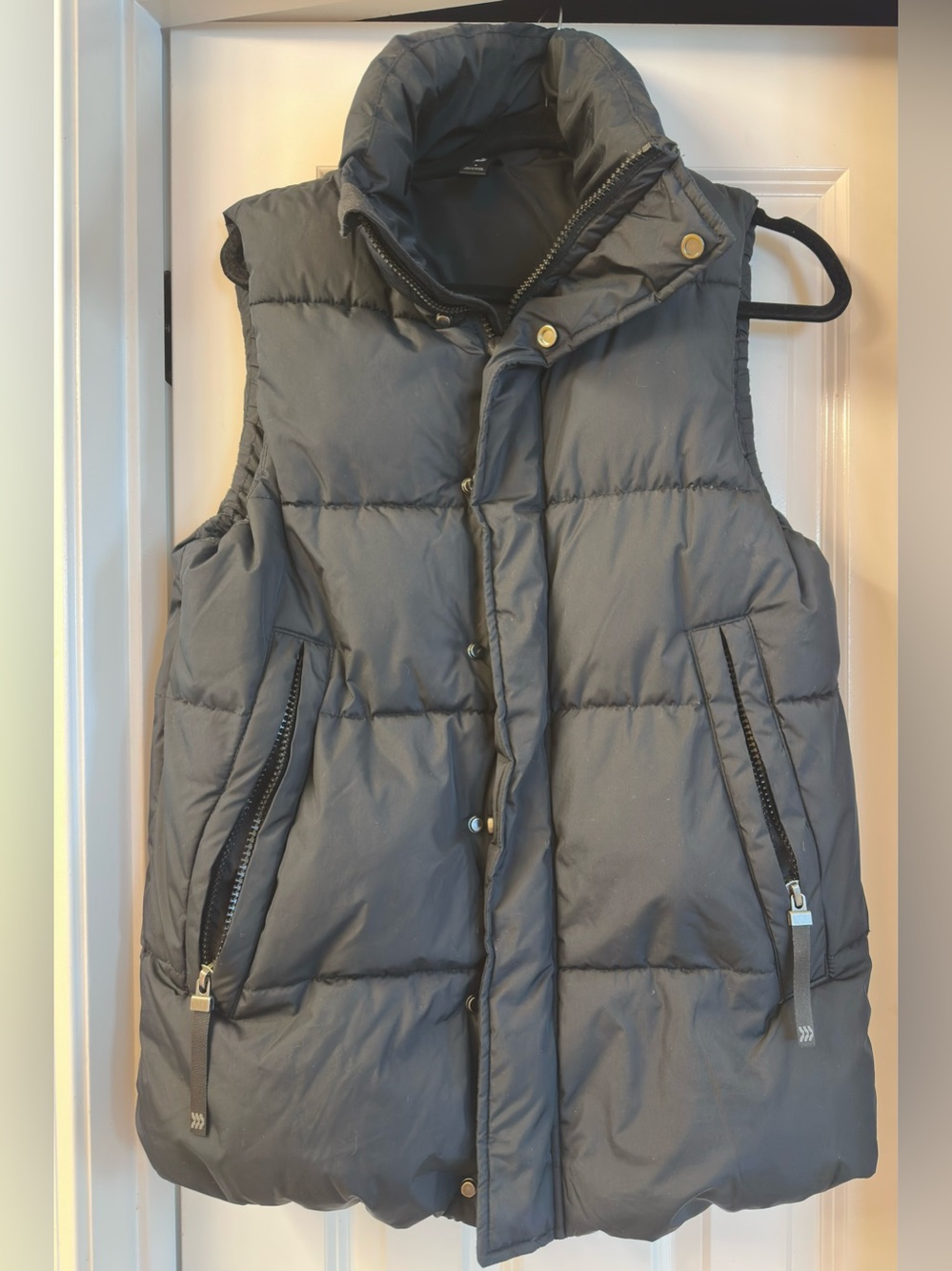 All In Motion Puffer Vest - Picture 2 of 7